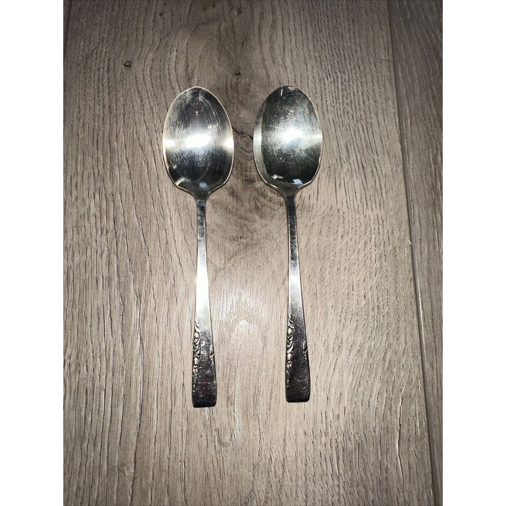 2 Pcs Vintage 1954 Oneida 1881 Rogers Proposal‎ Silverplate Soup Spoons